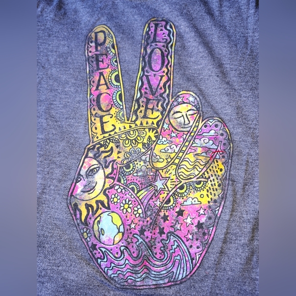 Modern Lux Tops - Graphic tee
